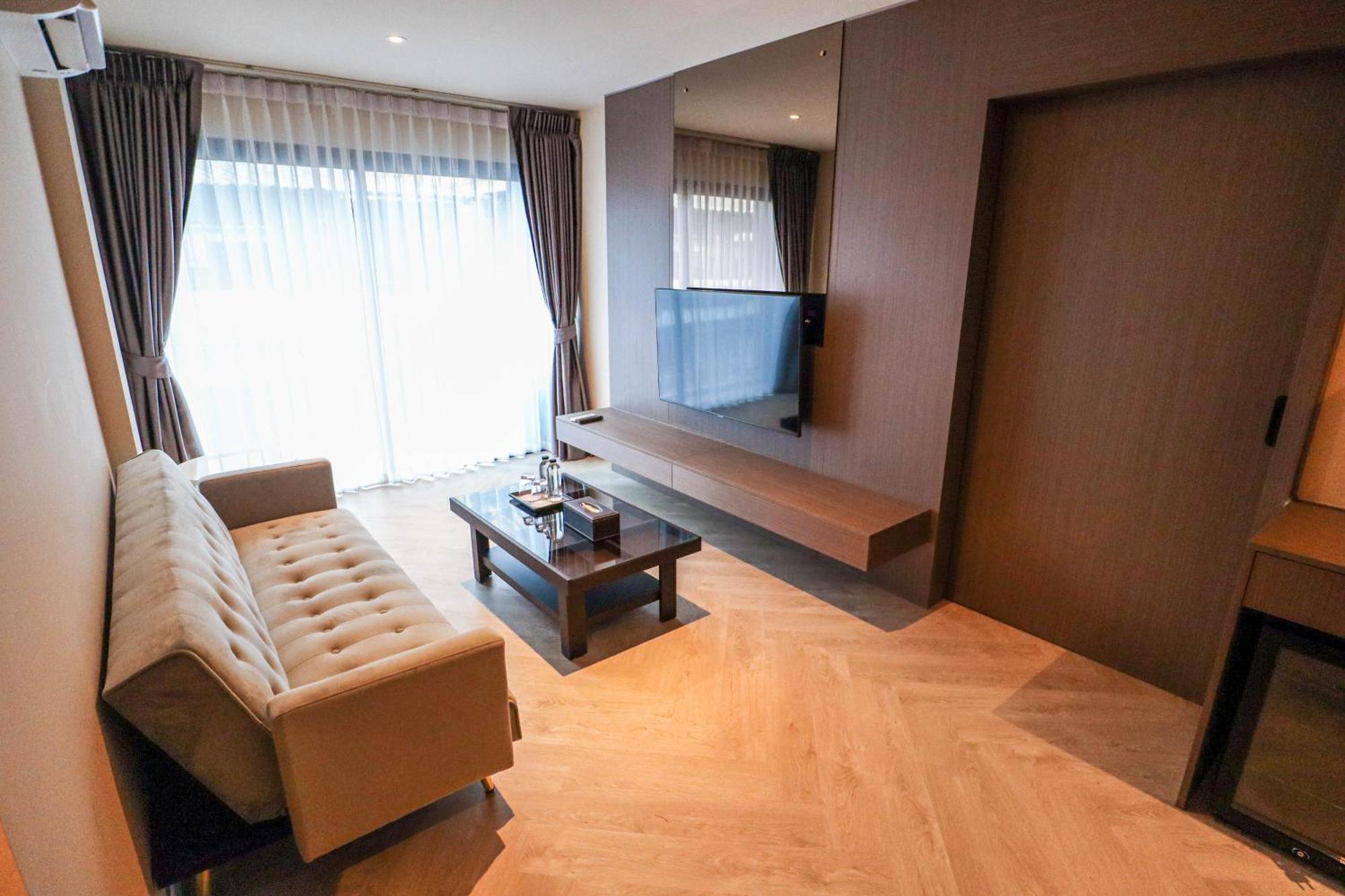 The One Cozy Living Otel Pattaya Dış mekan fotoğraf