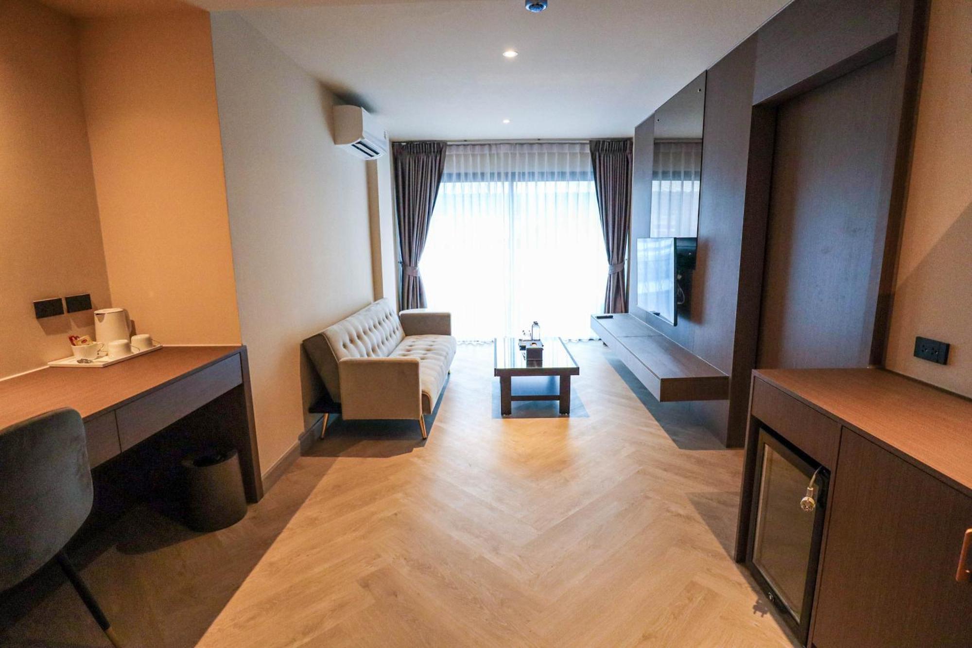 The One Cozy Living Otel Pattaya Dış mekan fotoğraf