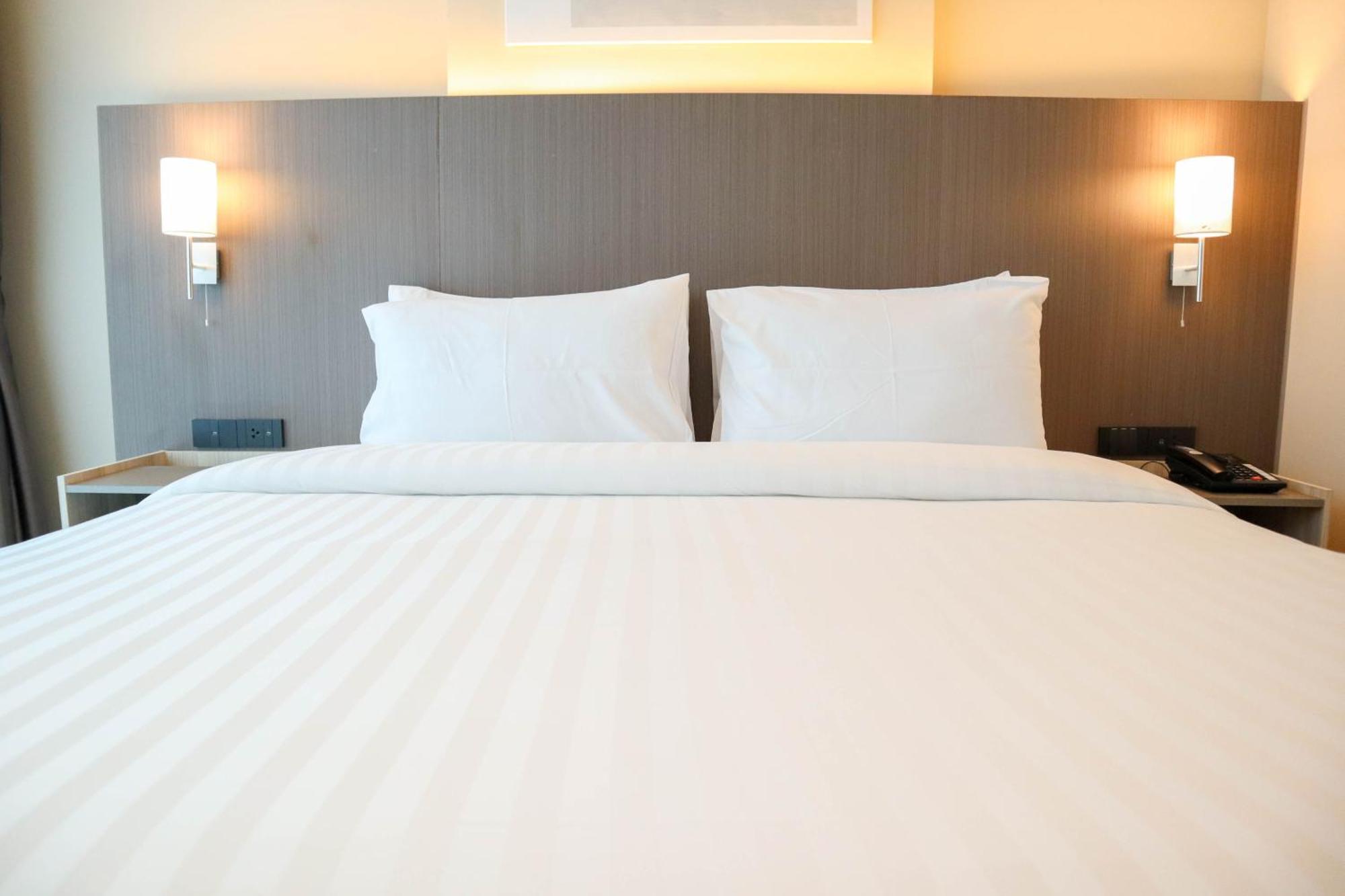 The One Cozy Living Otel Pattaya Dış mekan fotoğraf