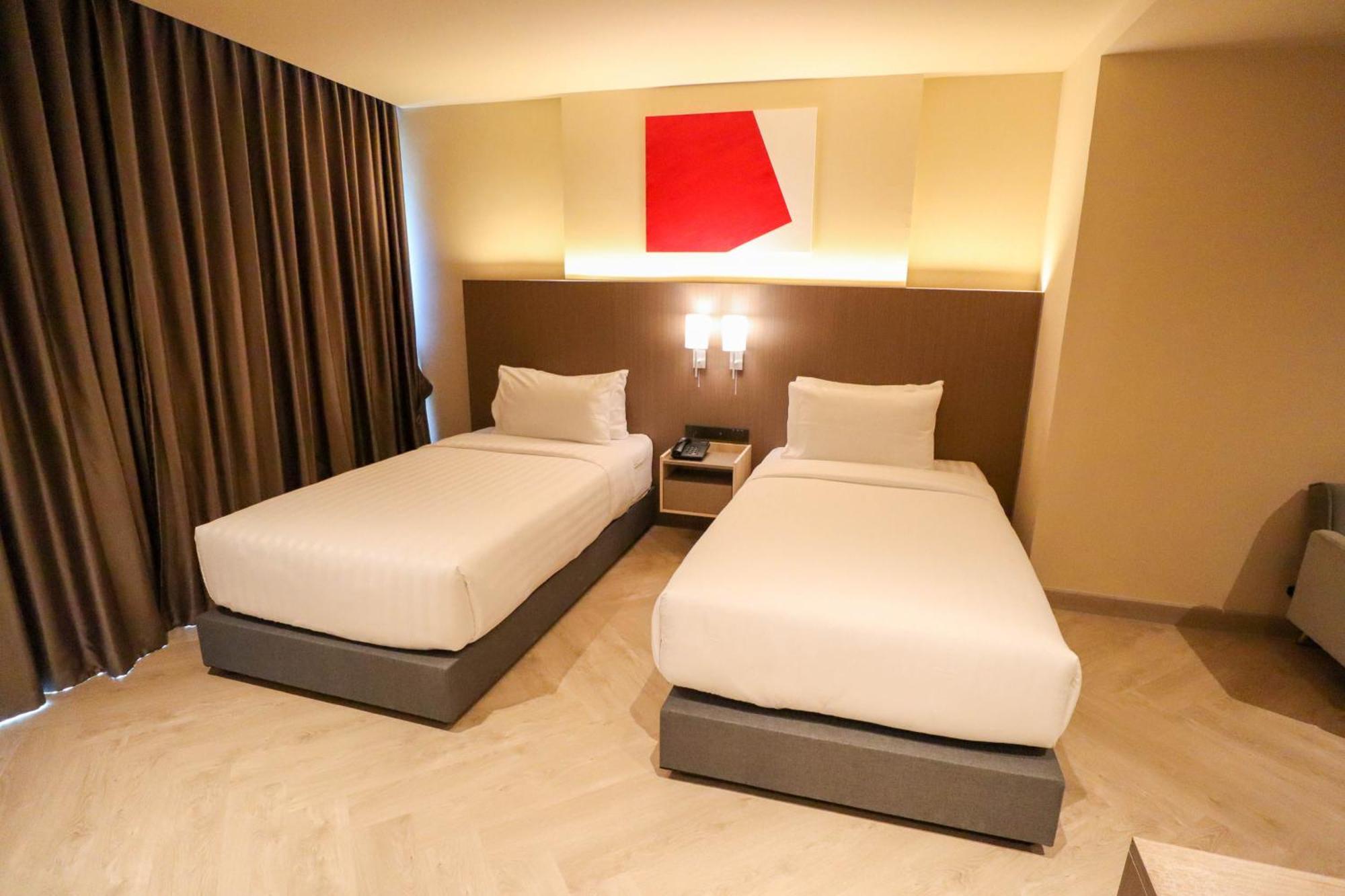 The One Cozy Living Otel Pattaya Dış mekan fotoğraf